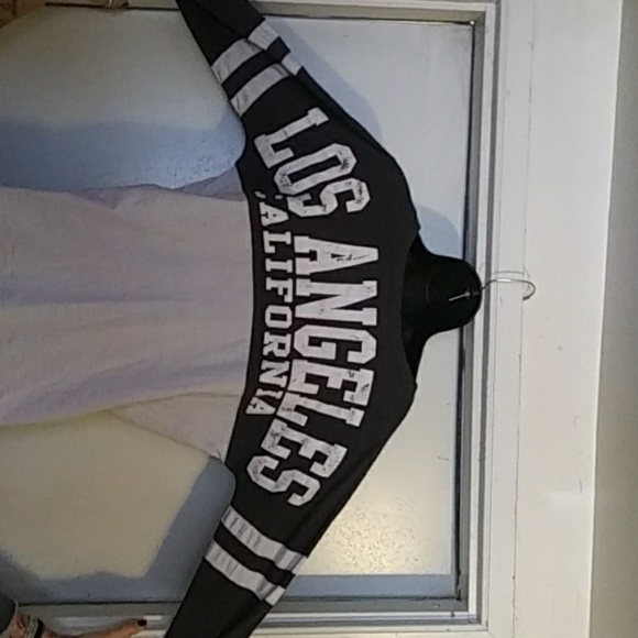 Top - Picture 2 of 2